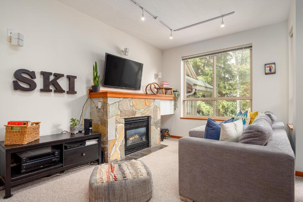 Image 2 of Bright Multi-Level Home