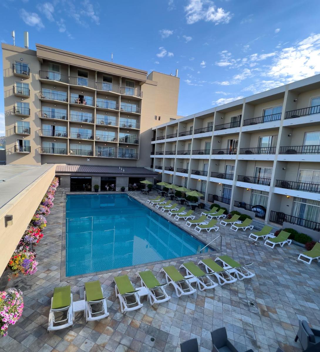 Image 4 of Coast Capri Hotel