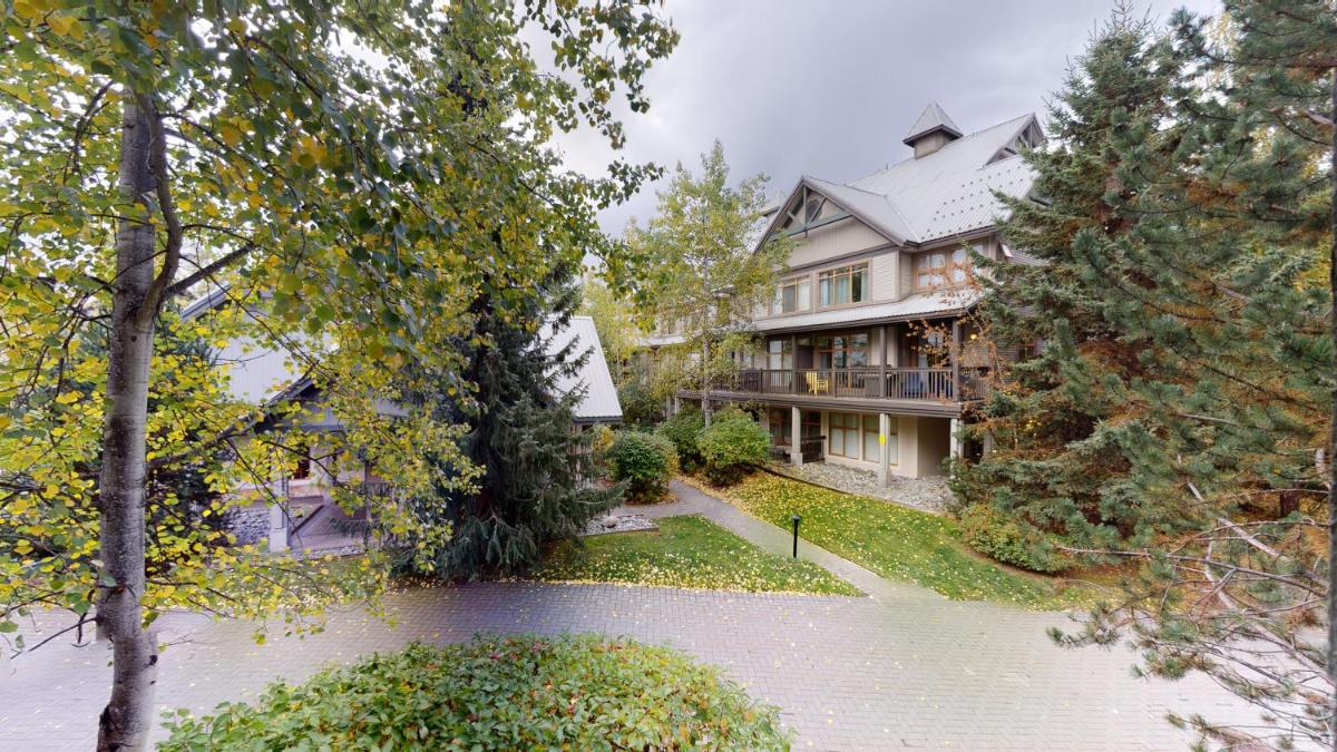 Image 7 of Designer Townhome In Whistler Village with Pool and Hot Tub