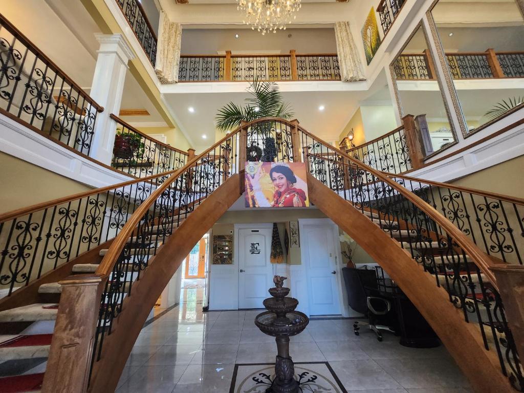Image 1 of EMPRESS PALACE Hotel