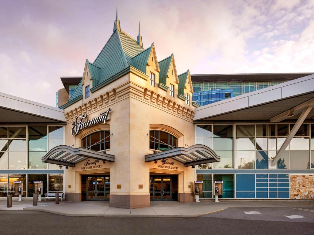 Image 1 of Fairmont Vancouver Airport In-Terminal Hotel