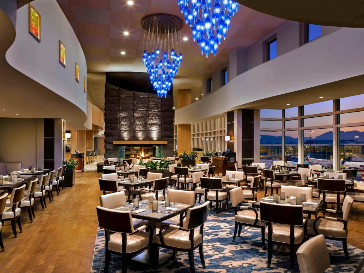Image 5 of Fairmont Vancouver Airport In-Terminal Hotel