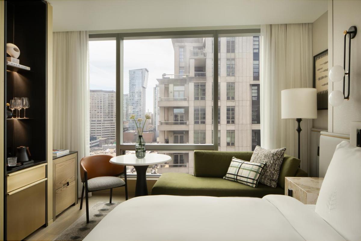 Image 2 of Four Seasons Hotel Toronto