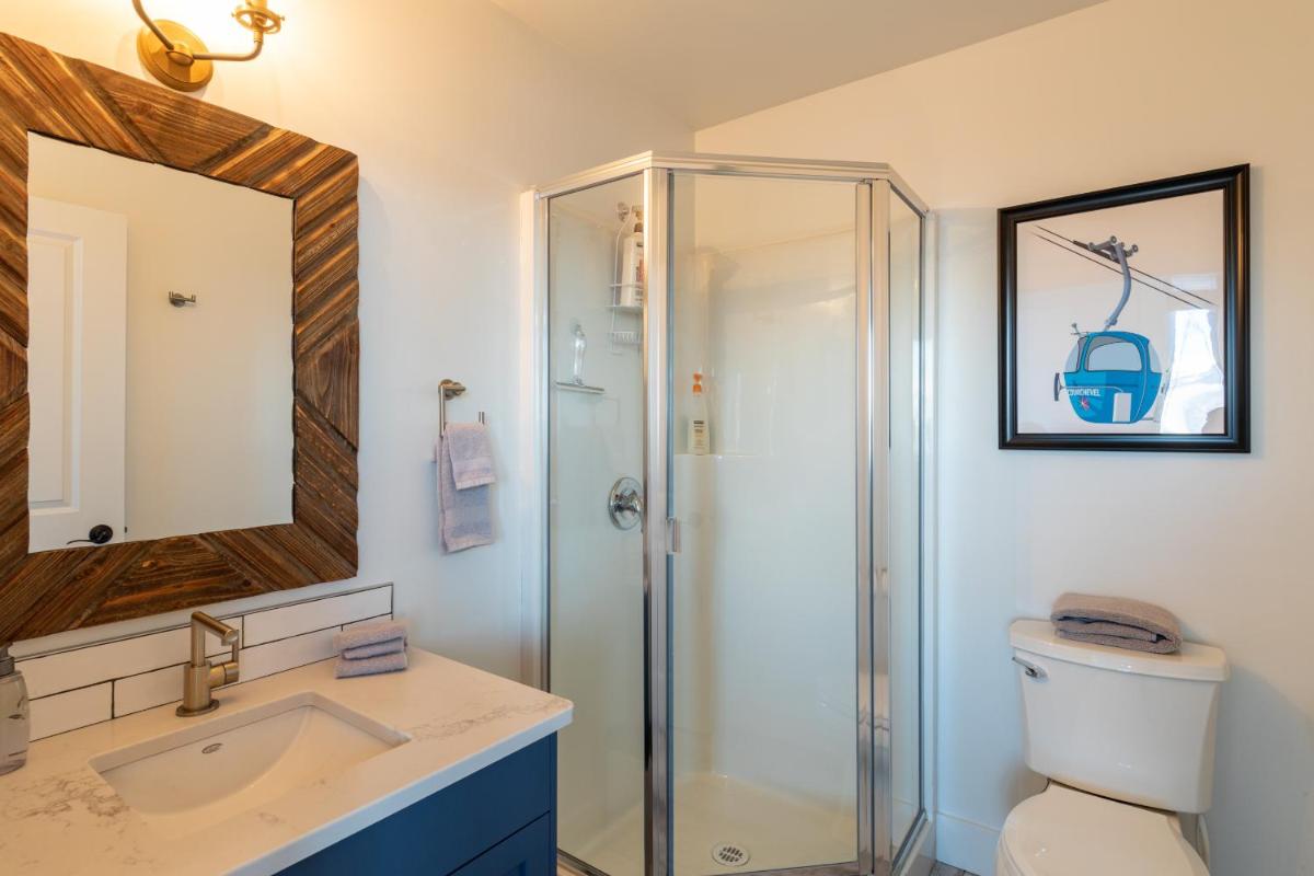 Image 3 of Fully Renovated Ski-in/out Loft with Private Hot Tub!