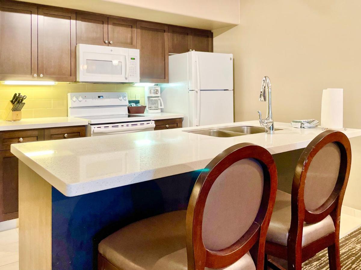 Image 5 of Hillside Haven: Carriage Club Resort Retreat