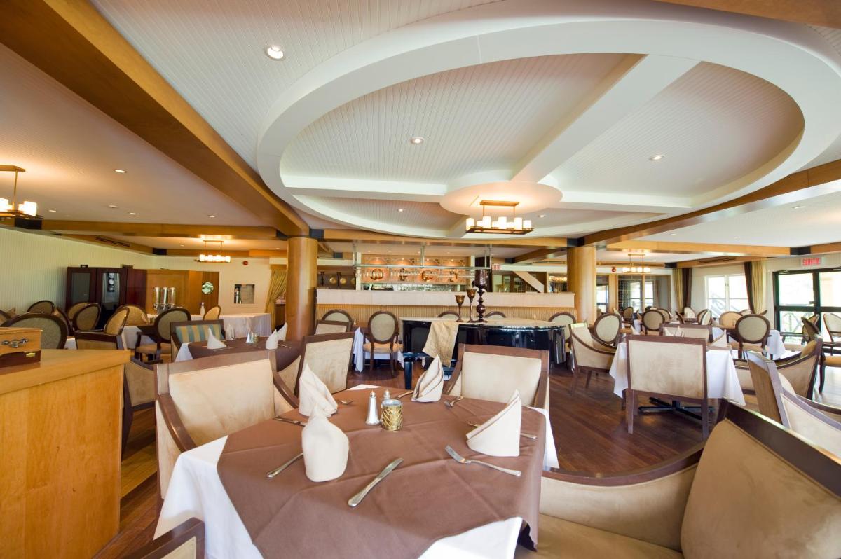 Image 5 of Hotel Chateau Bromont