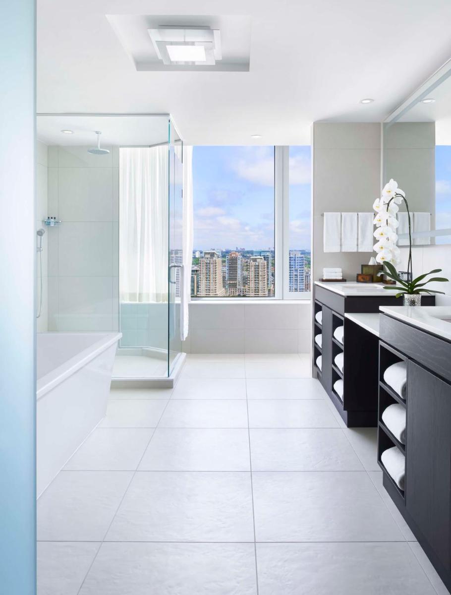 Image 4 of Hotel X Toronto, a Destination by Hyatt Hotel