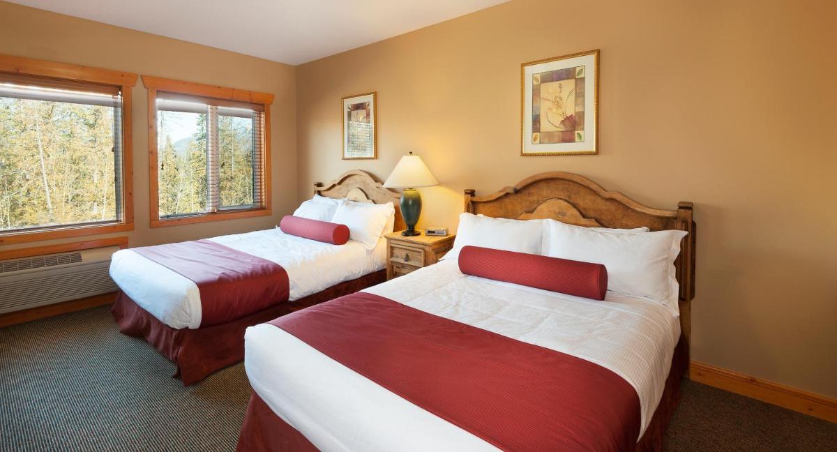 Image 2 of Lizard Creek Lodge