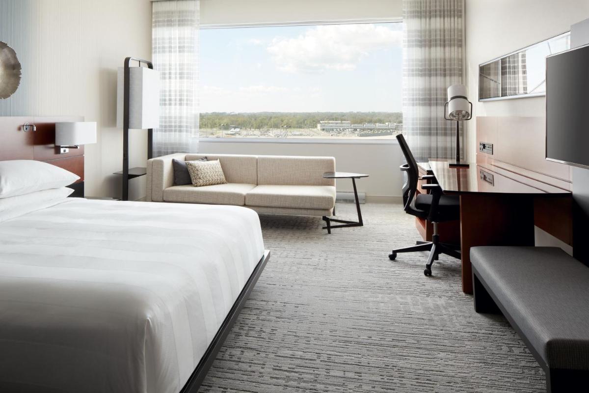 Image 2 of Marriott Montreal Airport In-Terminal Hotel