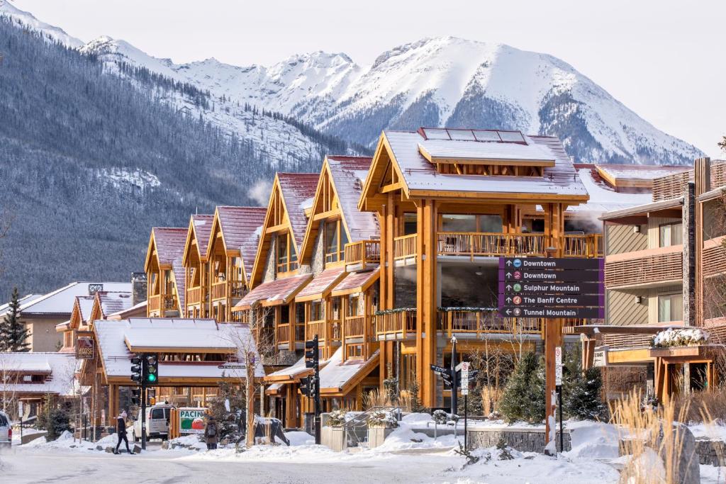 Image 2 of Moose Hotel and Suites