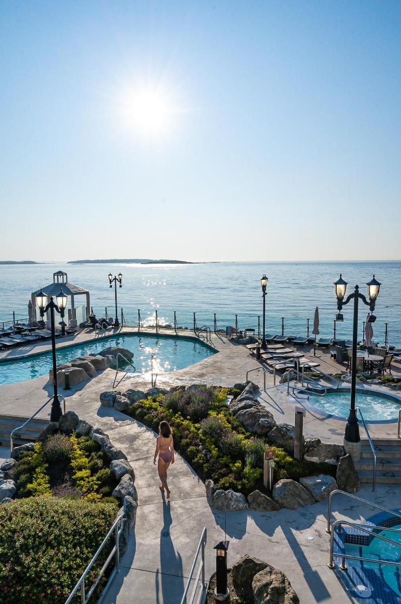 Image 5 of Oak Bay Beach Hotel