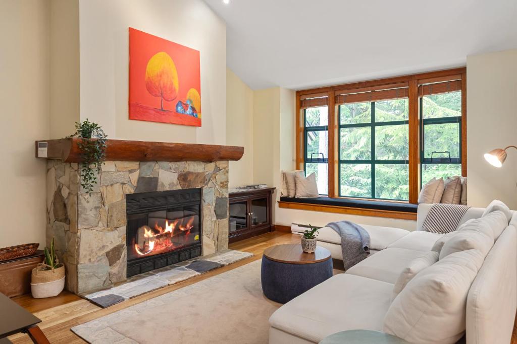 Image 2 of Peaceful Home with PRIVATE Hot Tub and Garage by Harmony Whistler