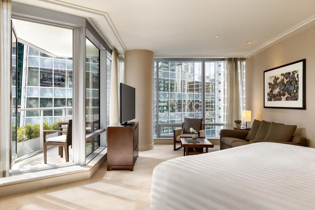 Image 2 of Shangri-La Vancouver