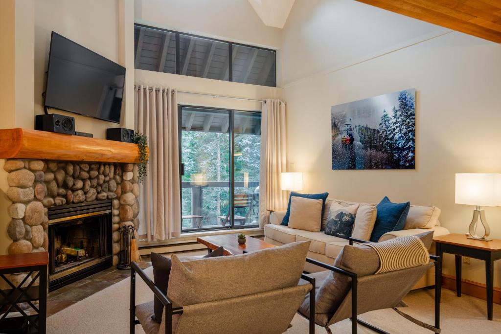 Image 1 of Spacious Benchlands Chalet by Harmony Whistler