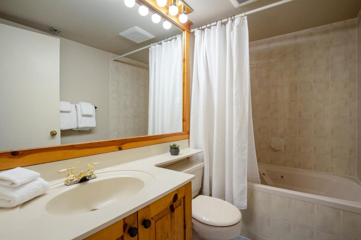 Image 3 of Spacious Benchlands Chalet by Harmony Whistler