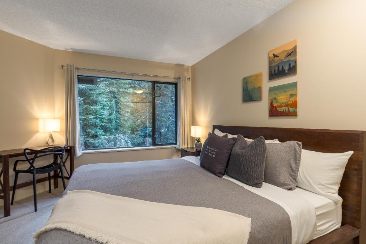 Image 2 of Spacious Benchlands Chalet by Harmony Whistler