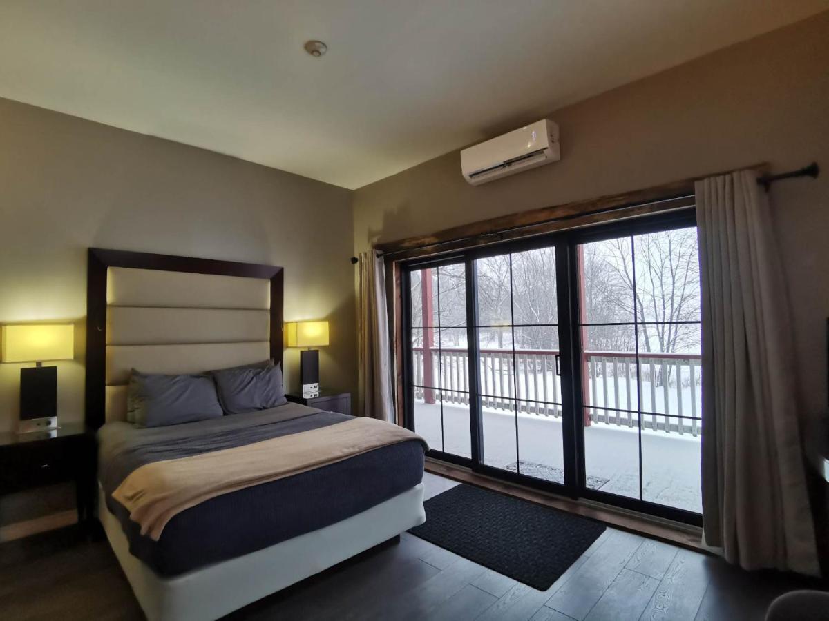 Image 2 of Stoco Lake Lodge