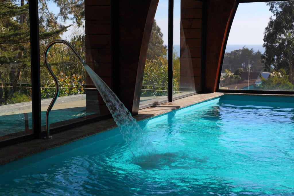 Image 2 of Cabañas y Spa Costa Patagonia – Piscina Climatizada