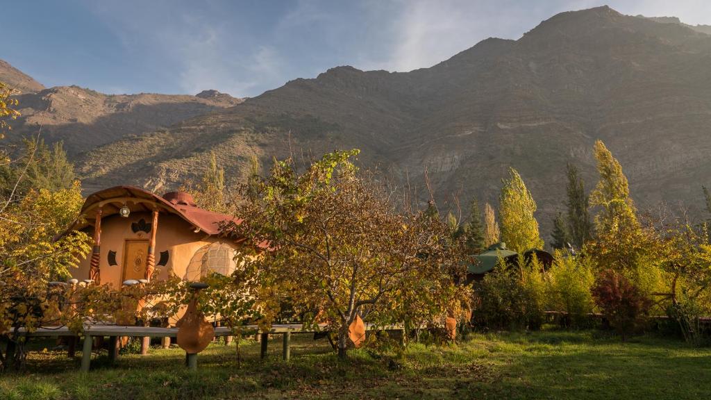Image 2 of Cascada Lodge Cajon del Maipo