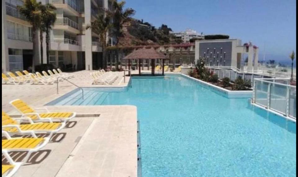 Image 2 of Departamento Cochoa Reñaca Viña del Mar Primera Línea de Playa