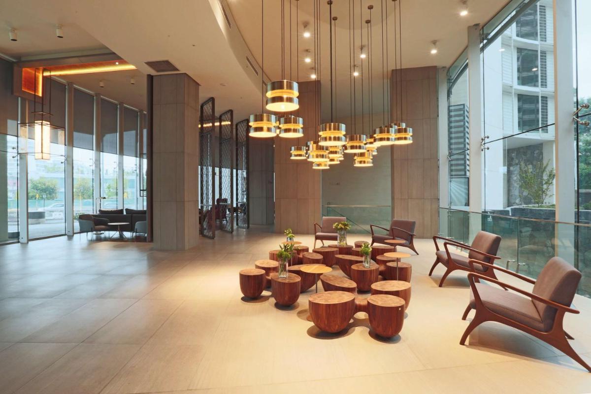 Image 5 of DoubleTree by Hilton Santiago Kennedy, Chile