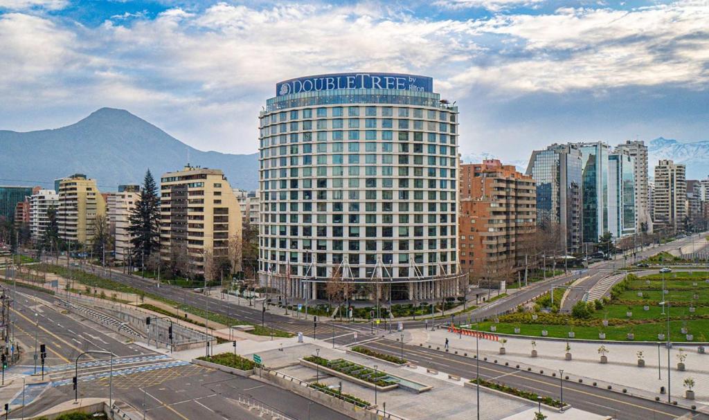 Image 2 of DoubleTree by Hilton Santiago Kennedy, Chile