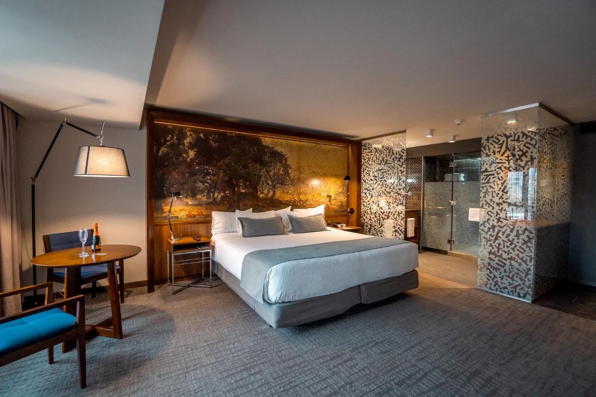 Image 2 of Hotel Cumbres Lastarria