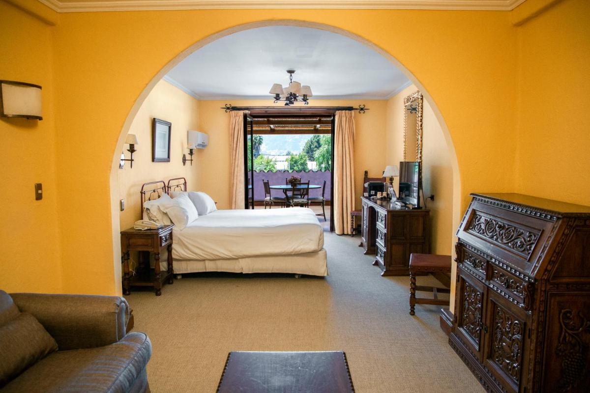 Image 2 of Hotel Santa Cruz Plaza