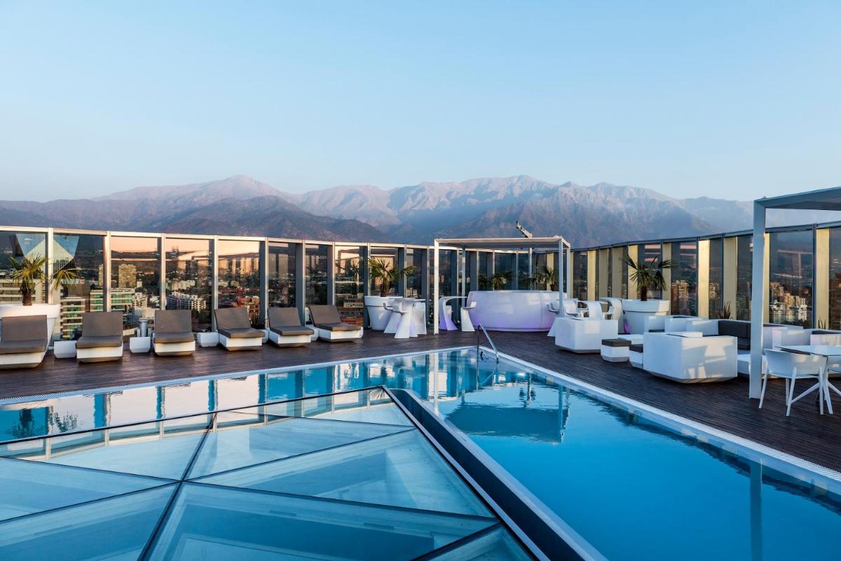 Image 4 of Icon Hotel