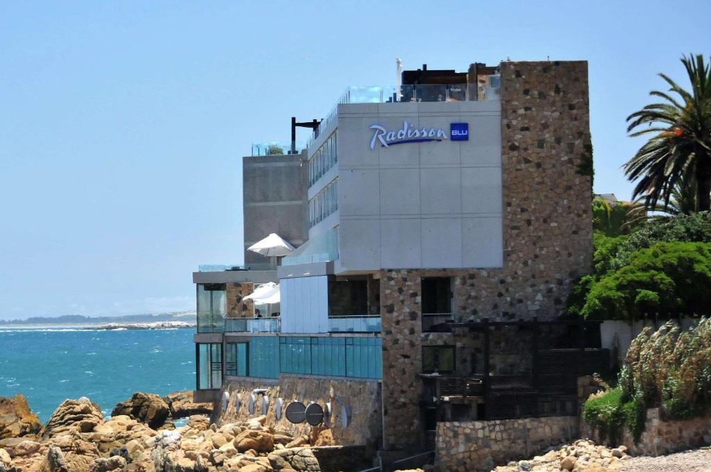 Image 2 of Radisson Blu Acqua Hotel & Spa Concon