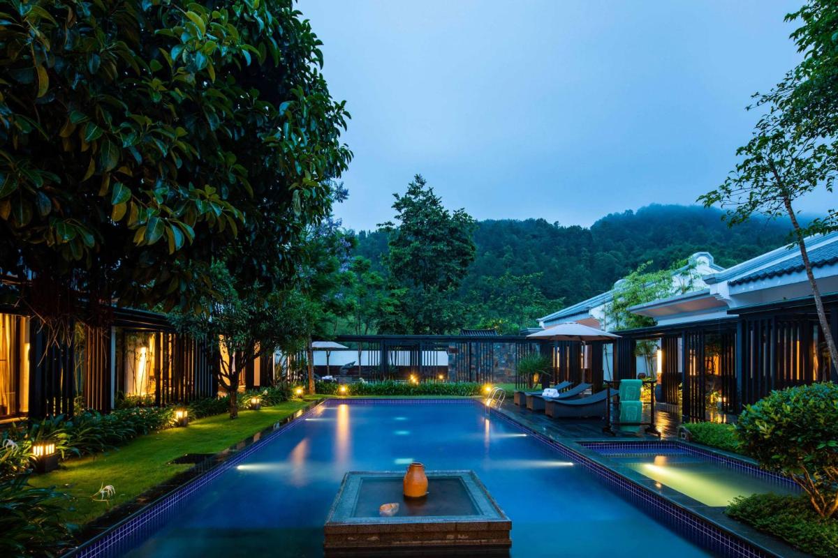 Banyan Tree Tengchong