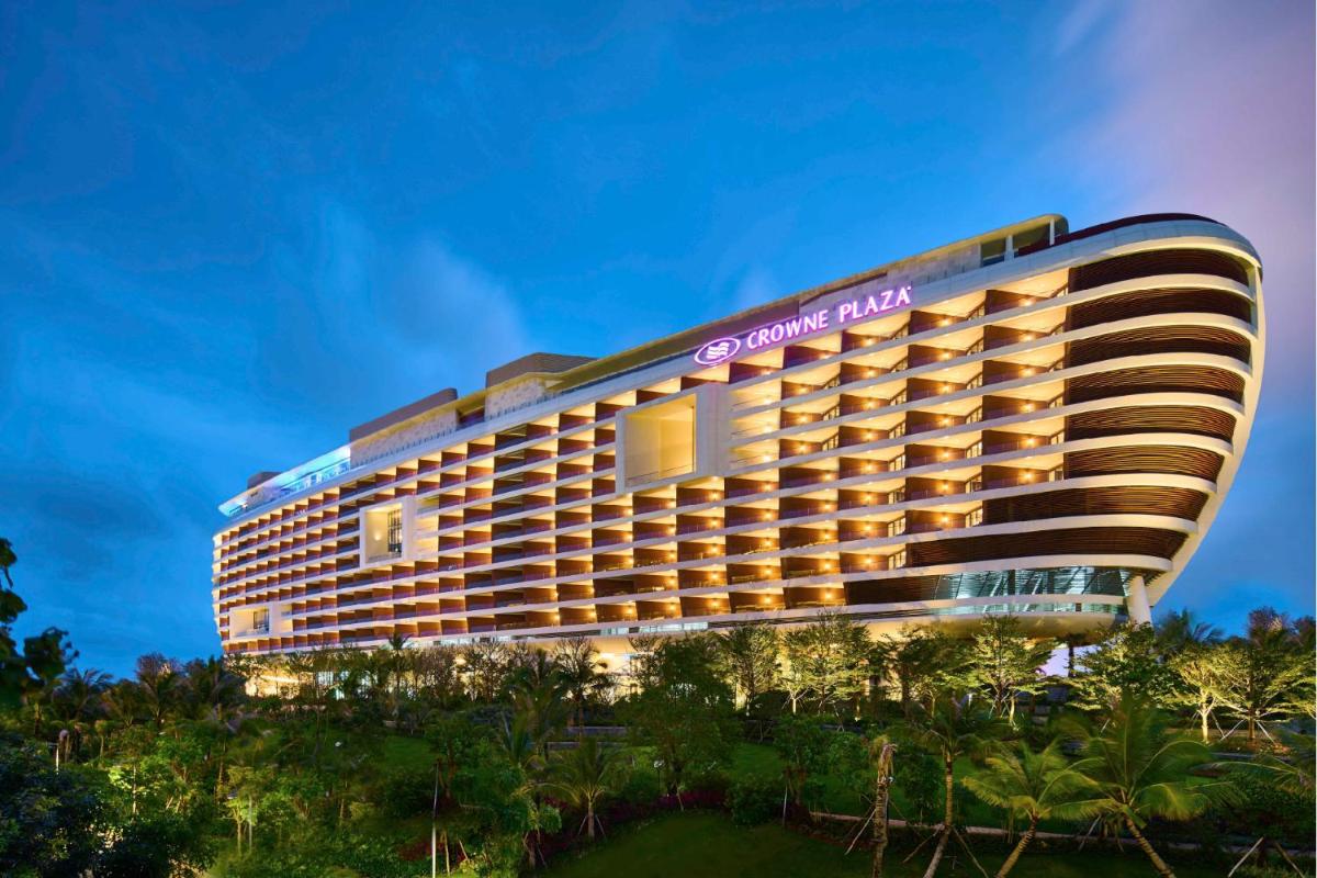 Crowne Plaza Sanya Haitang Bay Resort by IHG