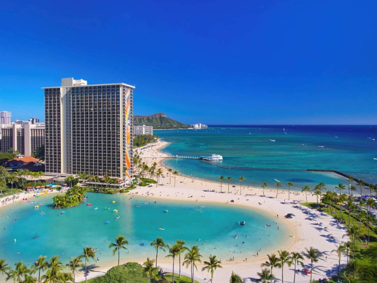 Hilton Hawaiian Village Waikiki Beach Resort