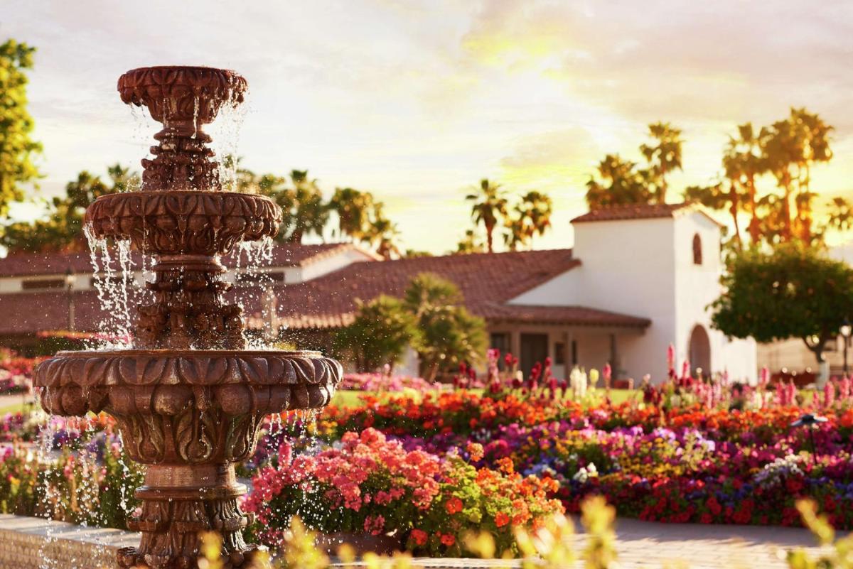 La Quinta Resort & Club, Curio Collection