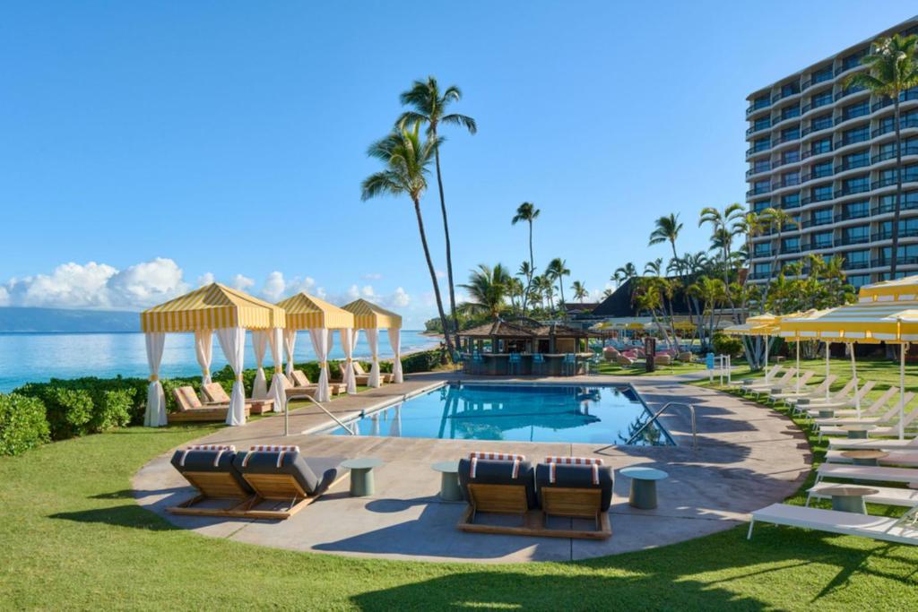 Royal Lahaina Resort & Bungalows