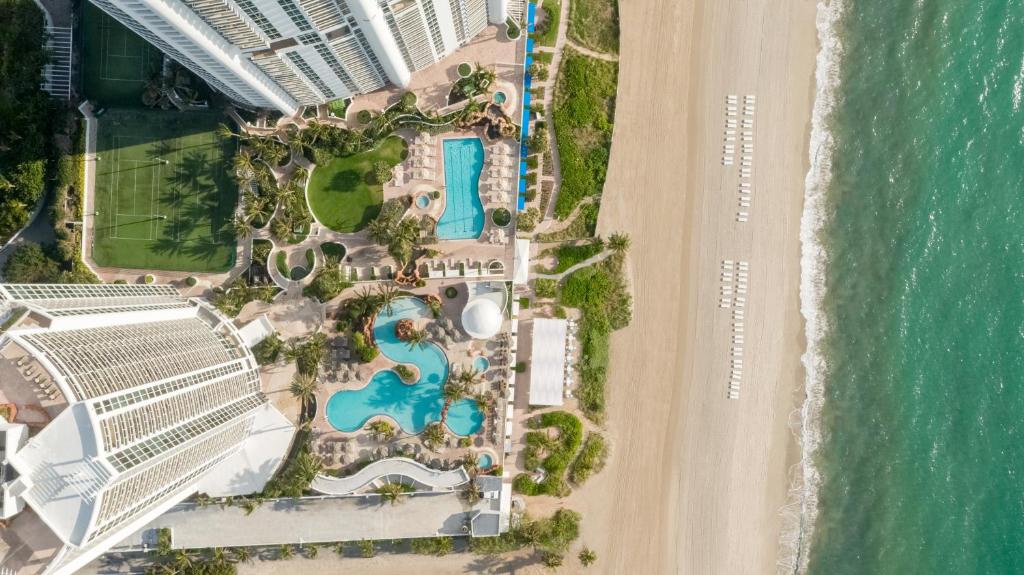 Trump International Beach Resort – Sunny Isles Beach