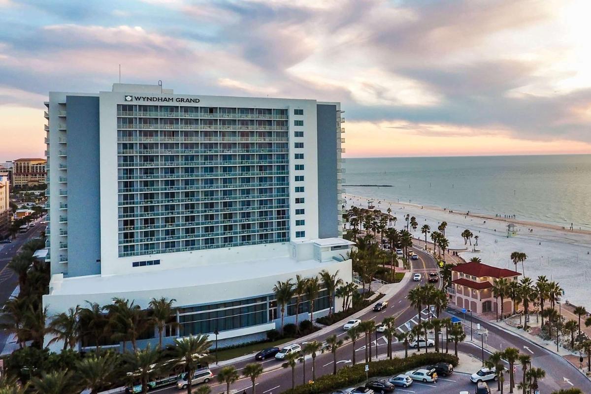 Wyndham Grand Clearwater Beach