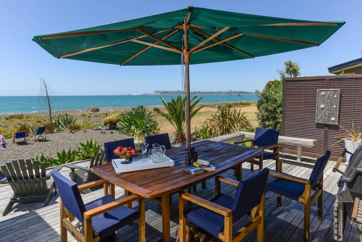 Image 5 of Absolute Beachfront B&B