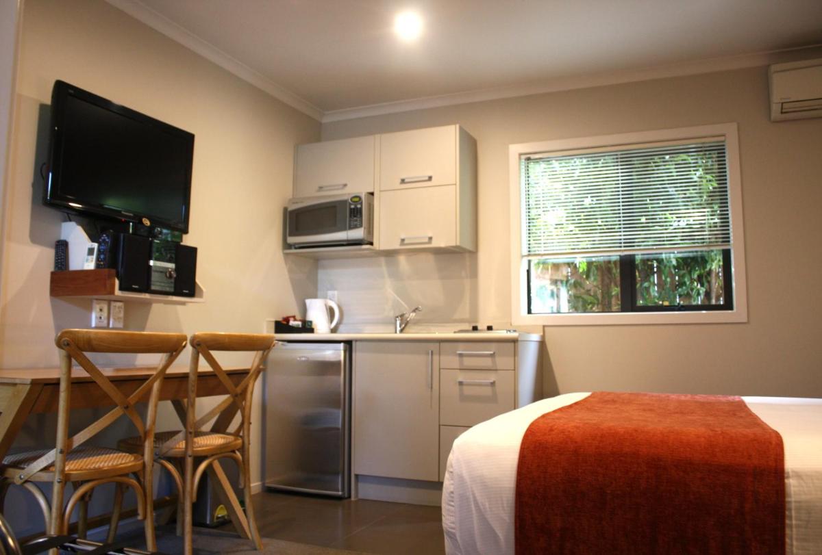 Image 4 of Albert Court Motor Lodge