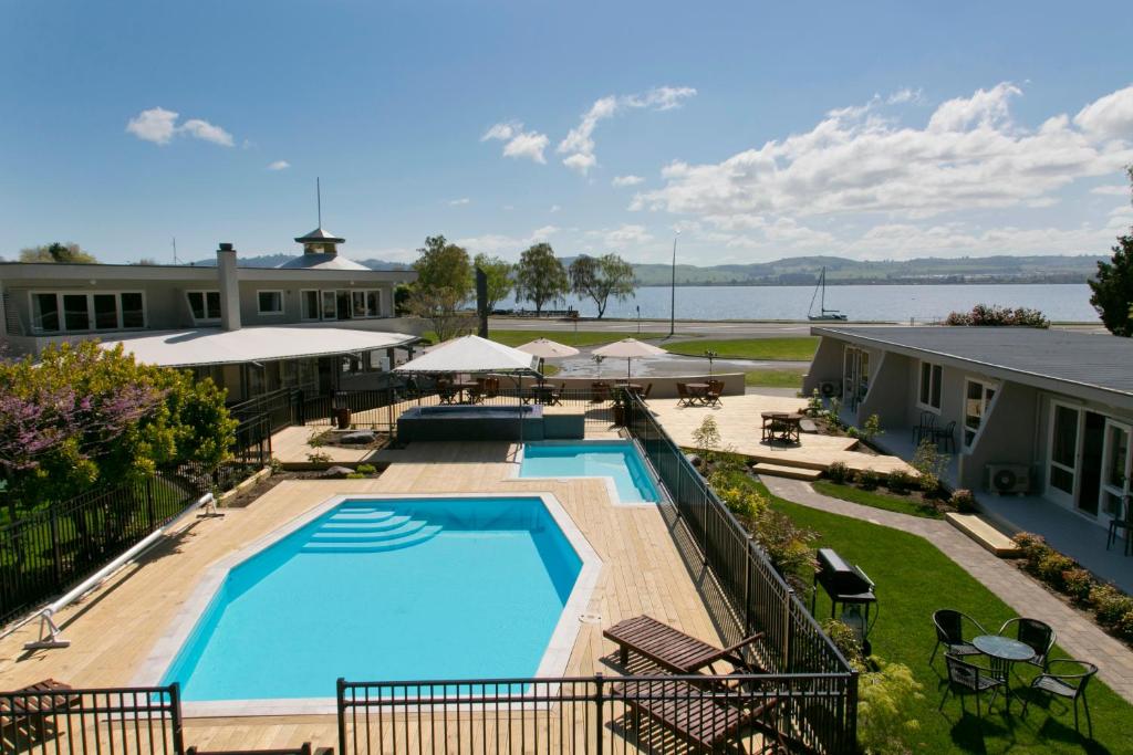 Image 2 of Anchorage Resort Taupo NZ