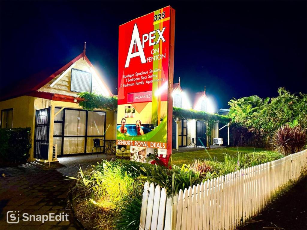 Image 2 of Apex On Fenton Motel