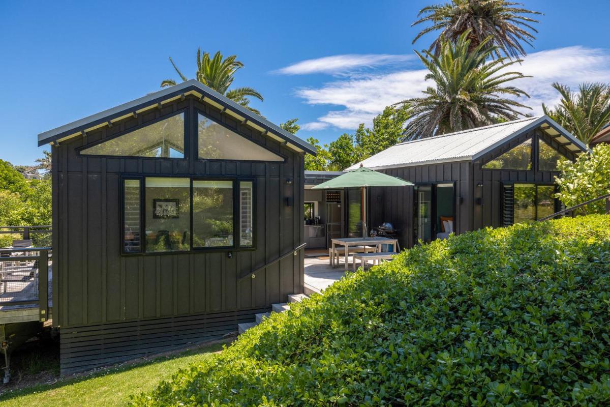 Image 6 of Art Lovers Retreat – Stay Waiheke