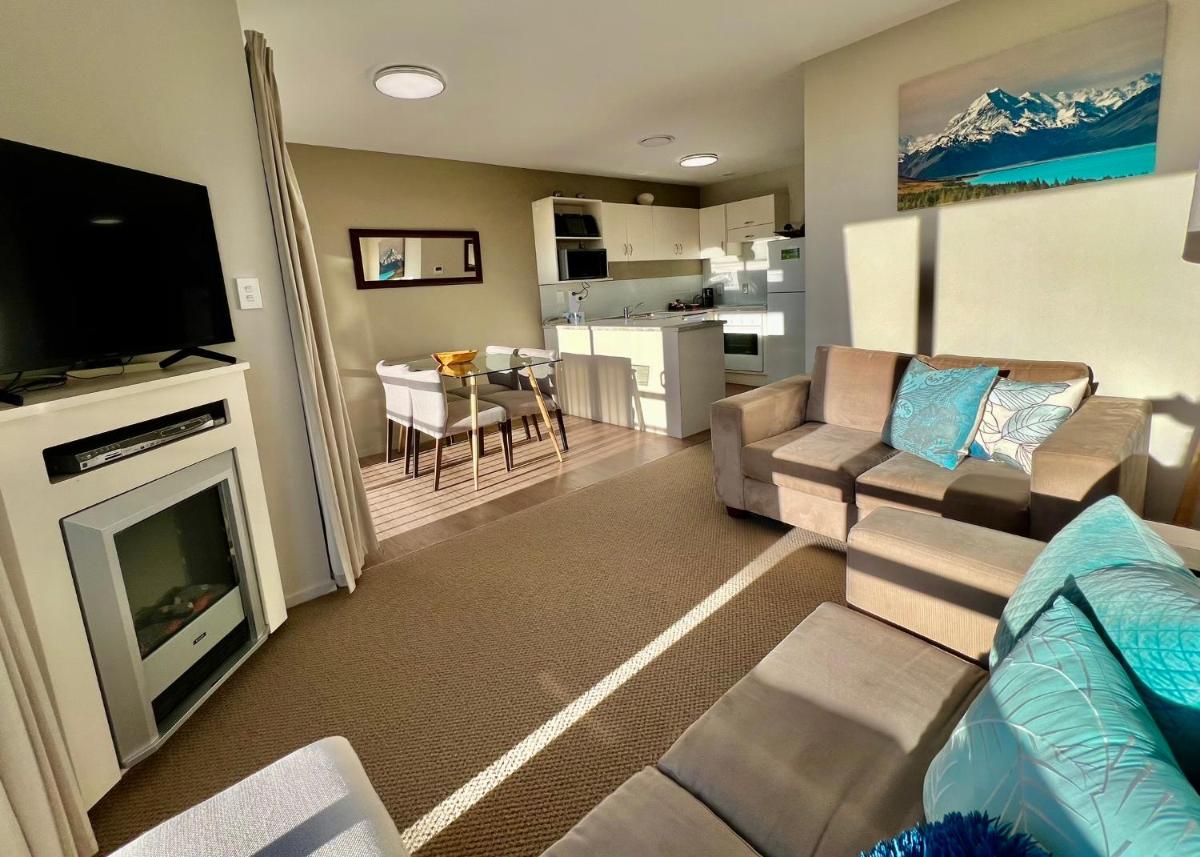 Image 4 of Brinkley Resort