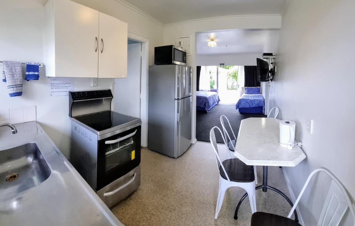 Image 5 of Cambrian Lodge Motel