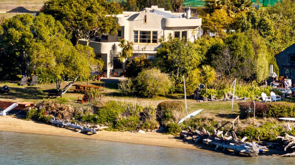 Image 2 of Camelot Island Retreat