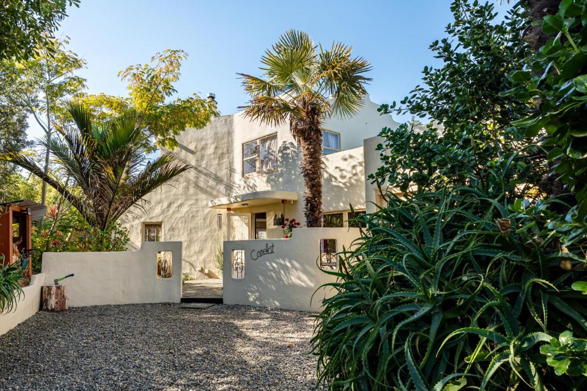 Image 6 of Camelot Island Retreat
