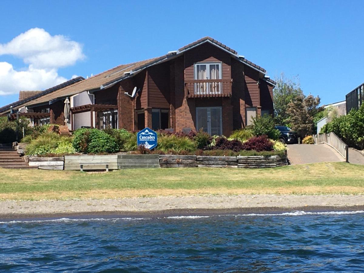 Image 6 of Cascades Lakefront Motel
