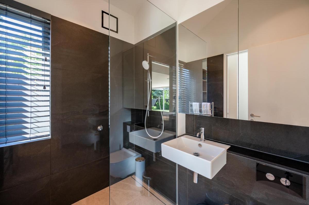 Image 3 of Eely On Point by Sotheby’s Luxury Rental Homes