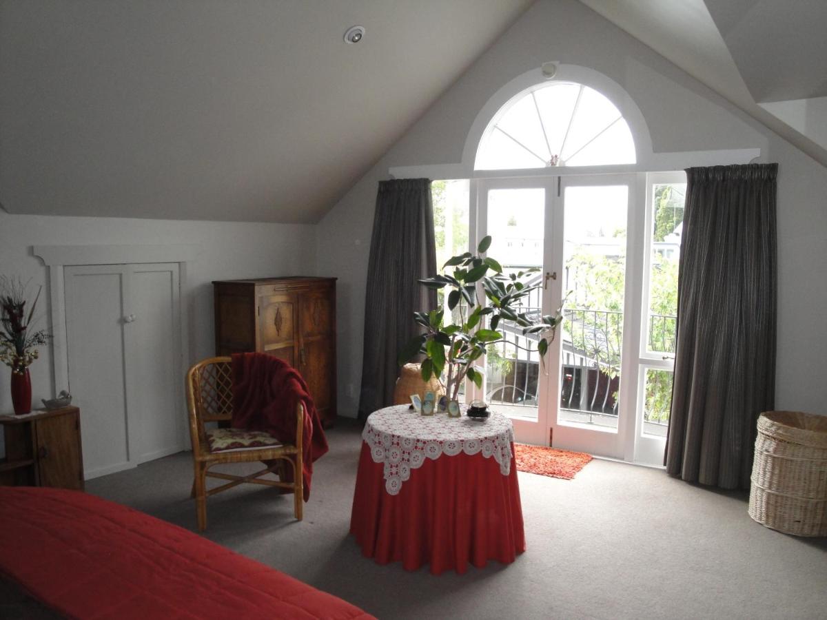 Image 2 of English Tudor House