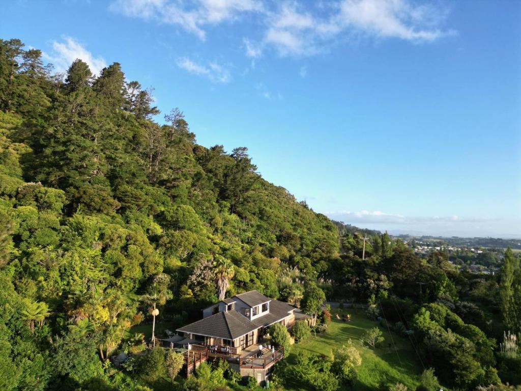 Image 2 of Fantail Hill